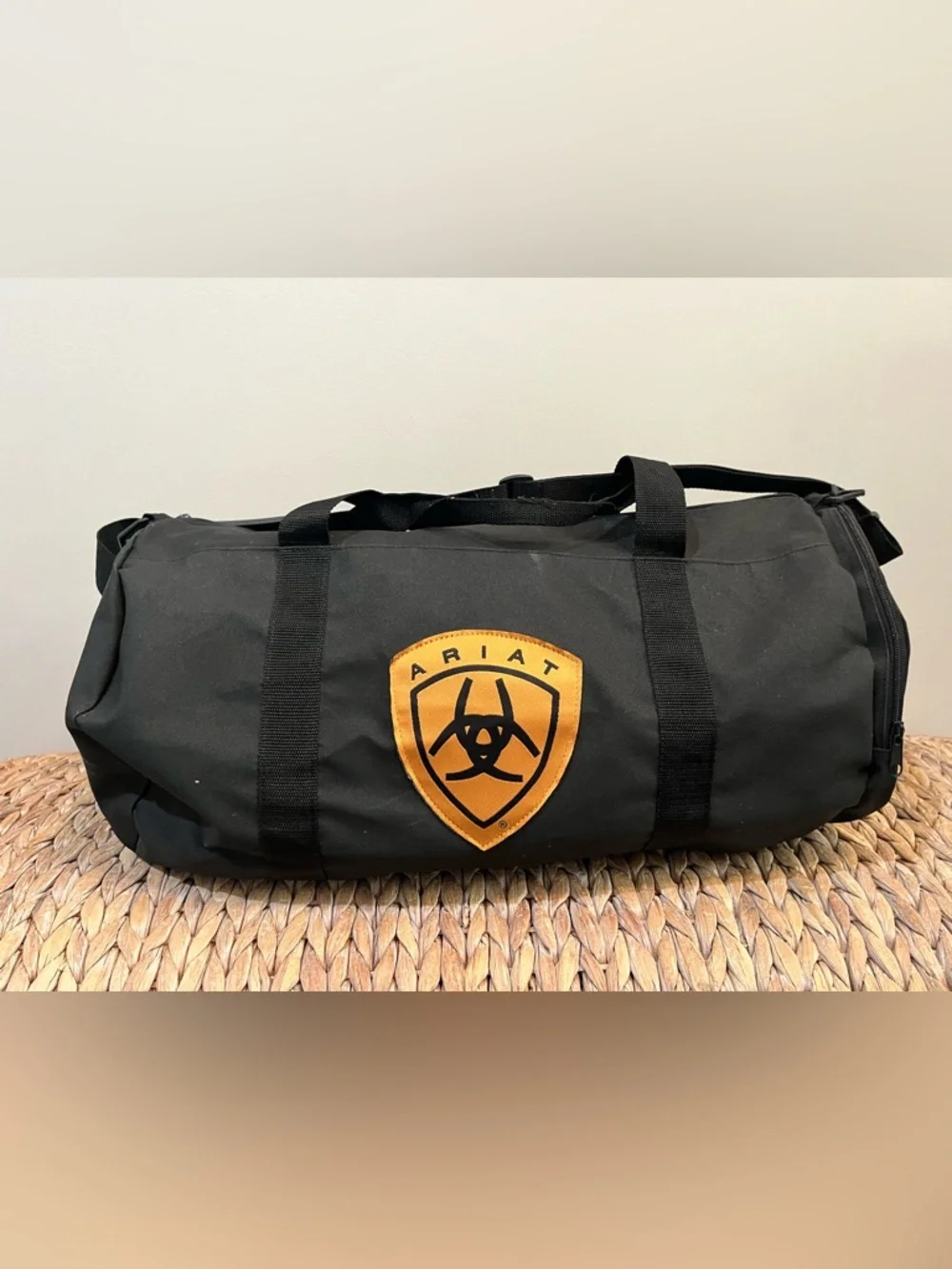 Ariat Black Duffel Bag Gear Weekender Gym Bag Orange Shield Logo Equestrian